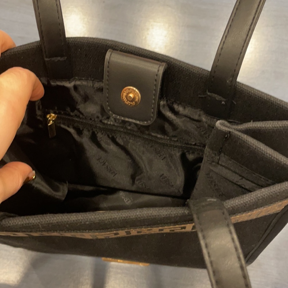 Versace Black and Gold Women's Bag - Picture 4 of 4